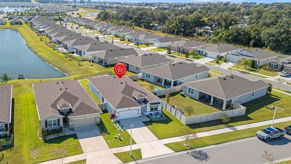 На продажу: $385,000 (4 спален, 2 ванн, 2034 Квадратных фут)