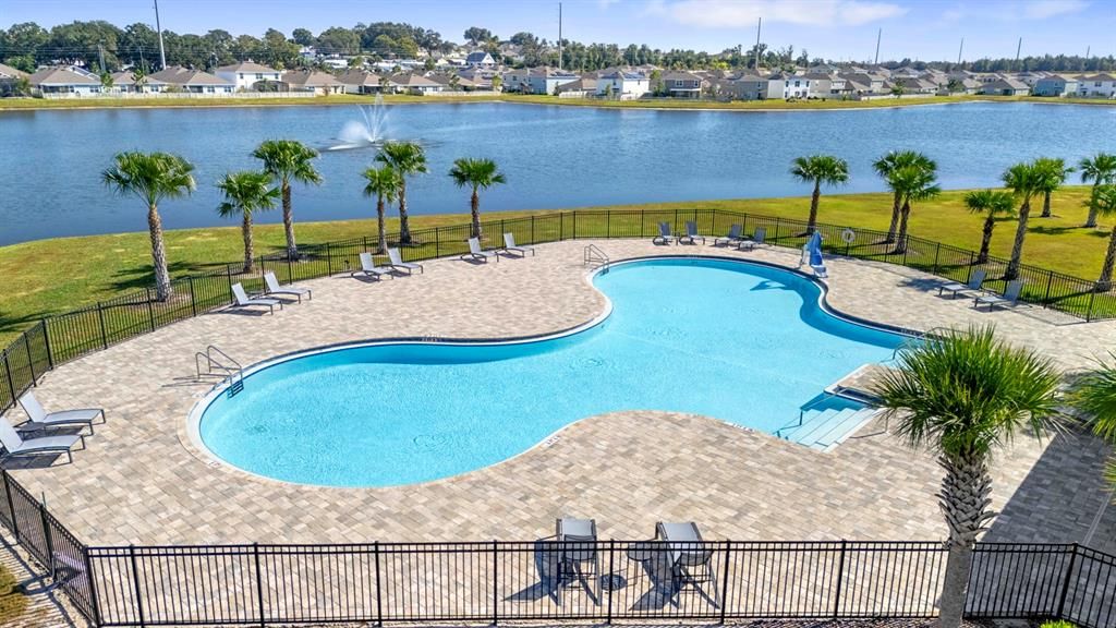 На продажу: $385,000 (4 спален, 2 ванн, 2034 Квадратных фут)