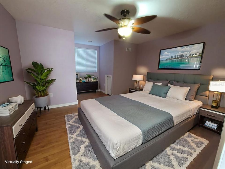 待售: $550,000 (4 贝兹, 2 浴室, 2608 平方英尺)