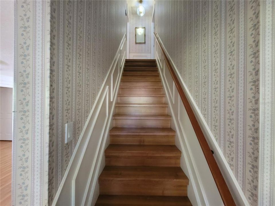 待售: $550,000 (4 贝兹, 2 浴室, 2608 平方英尺)