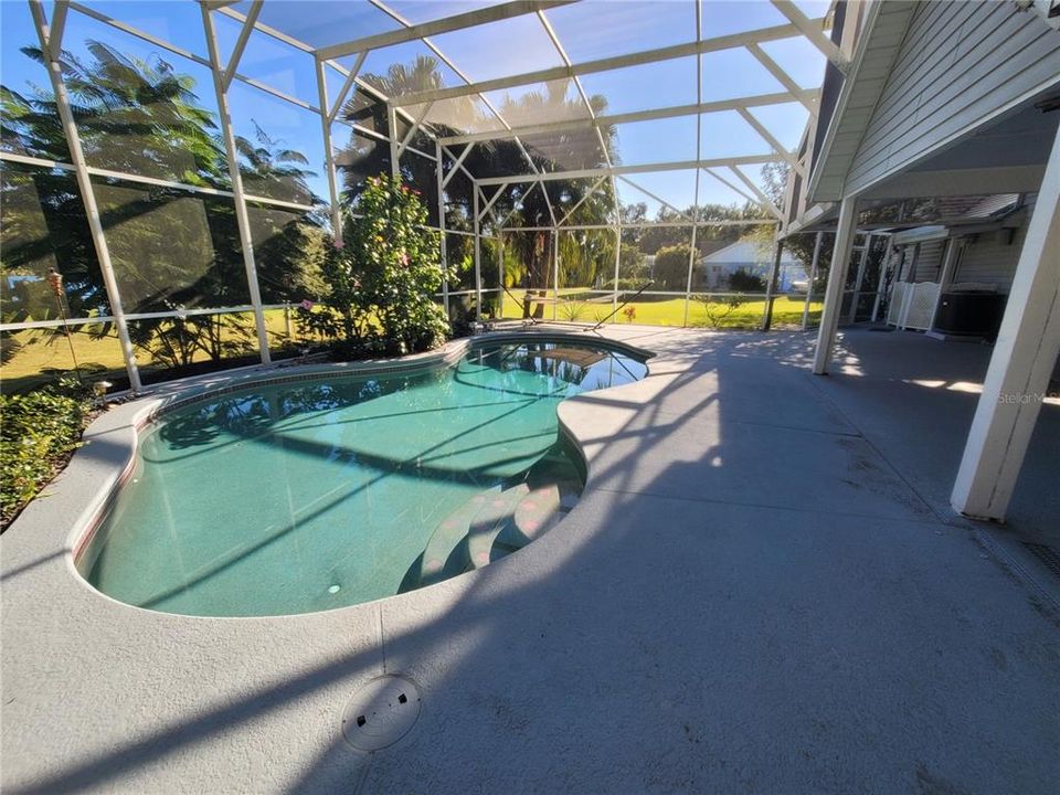 待售: $550,000 (4 贝兹, 2 浴室, 2608 平方英尺)