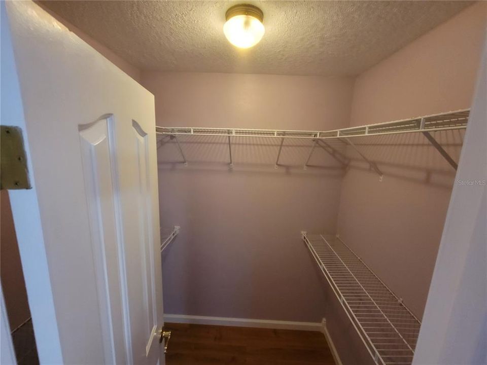 待售: $550,000 (4 贝兹, 2 浴室, 2608 平方英尺)