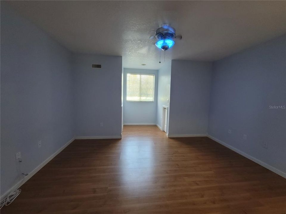 待售: $550,000 (4 贝兹, 2 浴室, 2608 平方英尺)