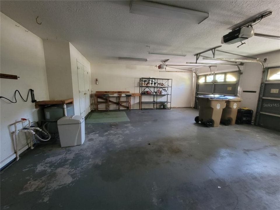 待售: $550,000 (4 贝兹, 2 浴室, 2608 平方英尺)