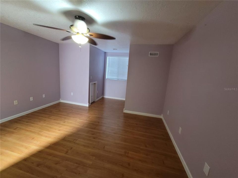 待售: $550,000 (4 贝兹, 2 浴室, 2608 平方英尺)