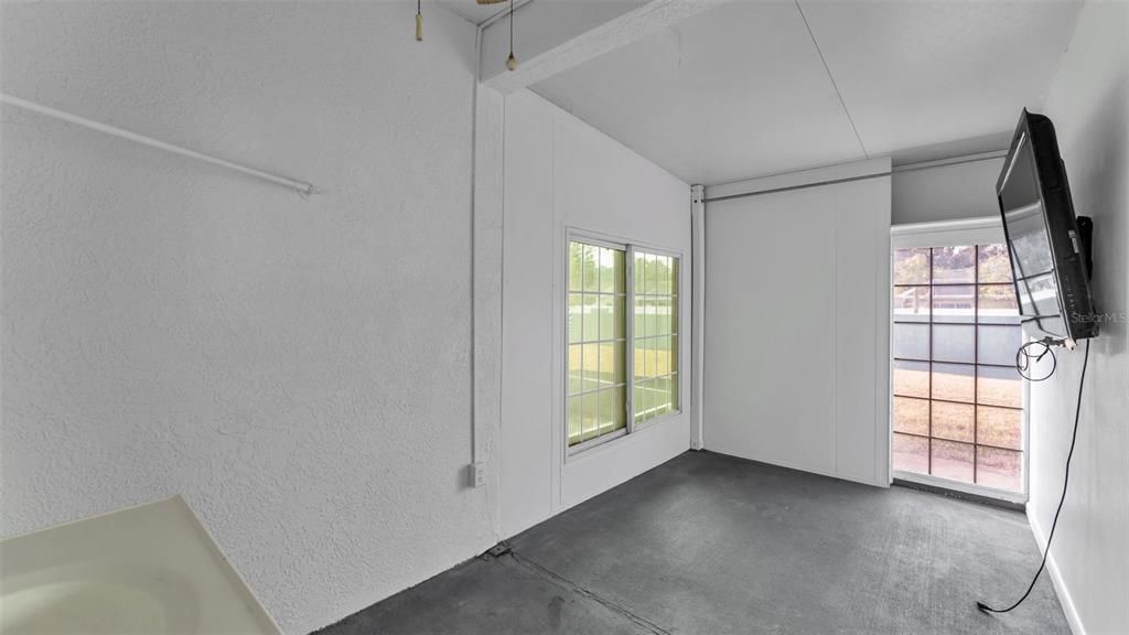 For Sale: $220,000 (2 beds, 2 baths, 1490 Square Feet)