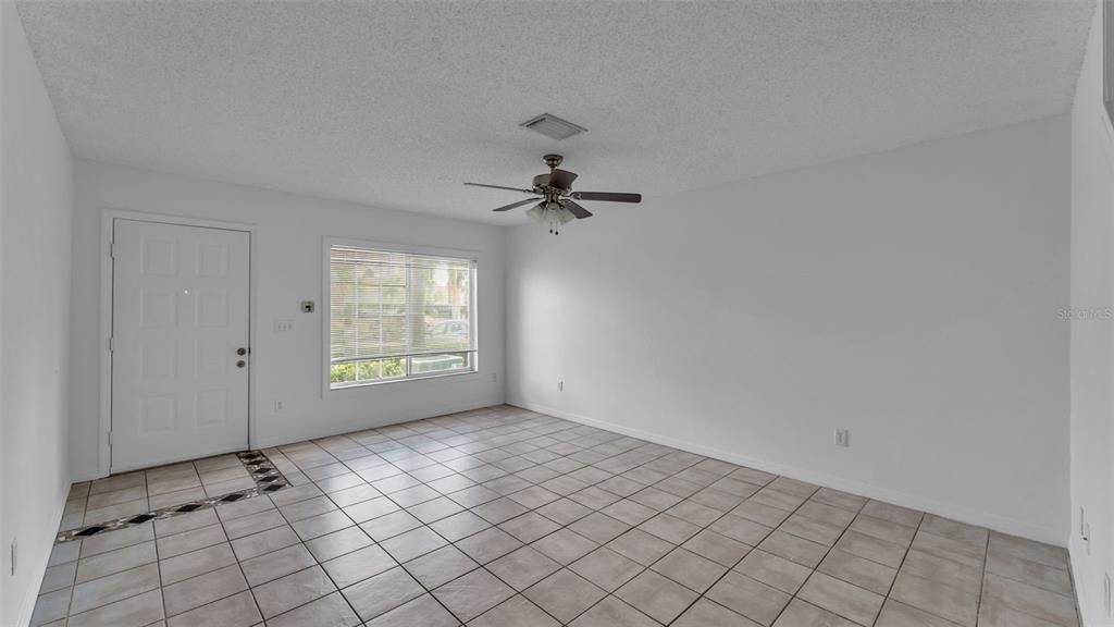 For Sale: $220,000 (2 beds, 2 baths, 1490 Square Feet)