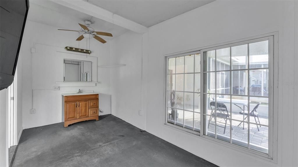 For Sale: $220,000 (2 beds, 2 baths, 1490 Square Feet)