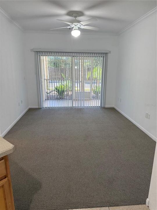 For Sale: $230,000 (2 beds, 2 baths, 990 Square Feet)