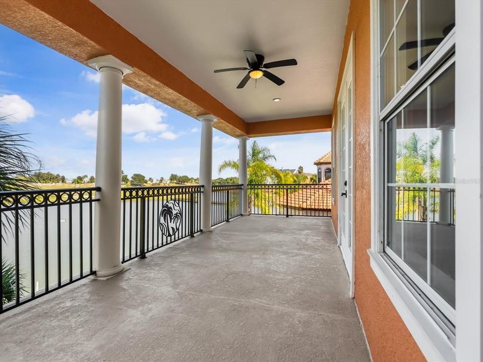 En Venta: $1,395,000 (6 camas, 6 baños, 5313 Pies cuadrados)