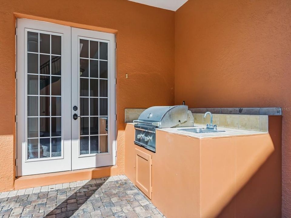 En Venta: $1,395,000 (6 camas, 6 baños, 5313 Pies cuadrados)