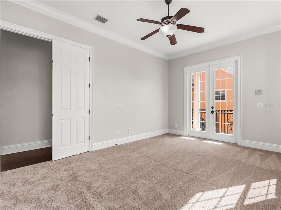 En Venta: $1,395,000 (6 camas, 6 baños, 5313 Pies cuadrados)