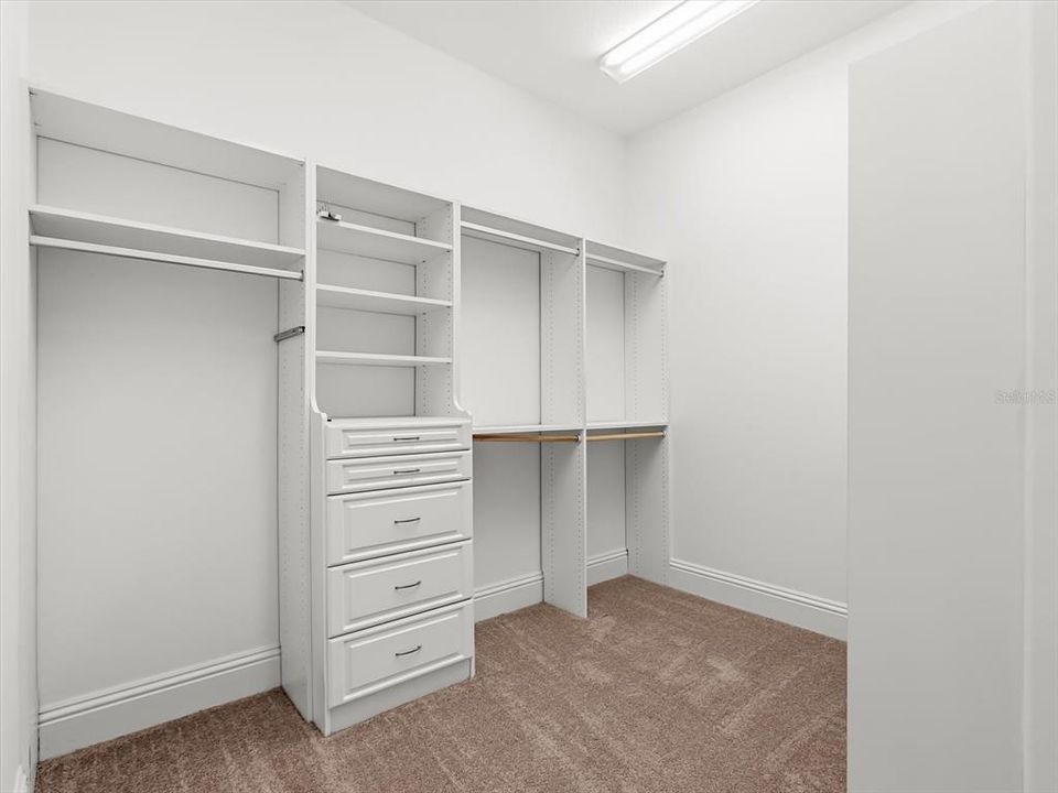 En Venta: $1,395,000 (6 camas, 6 baños, 5313 Pies cuadrados)