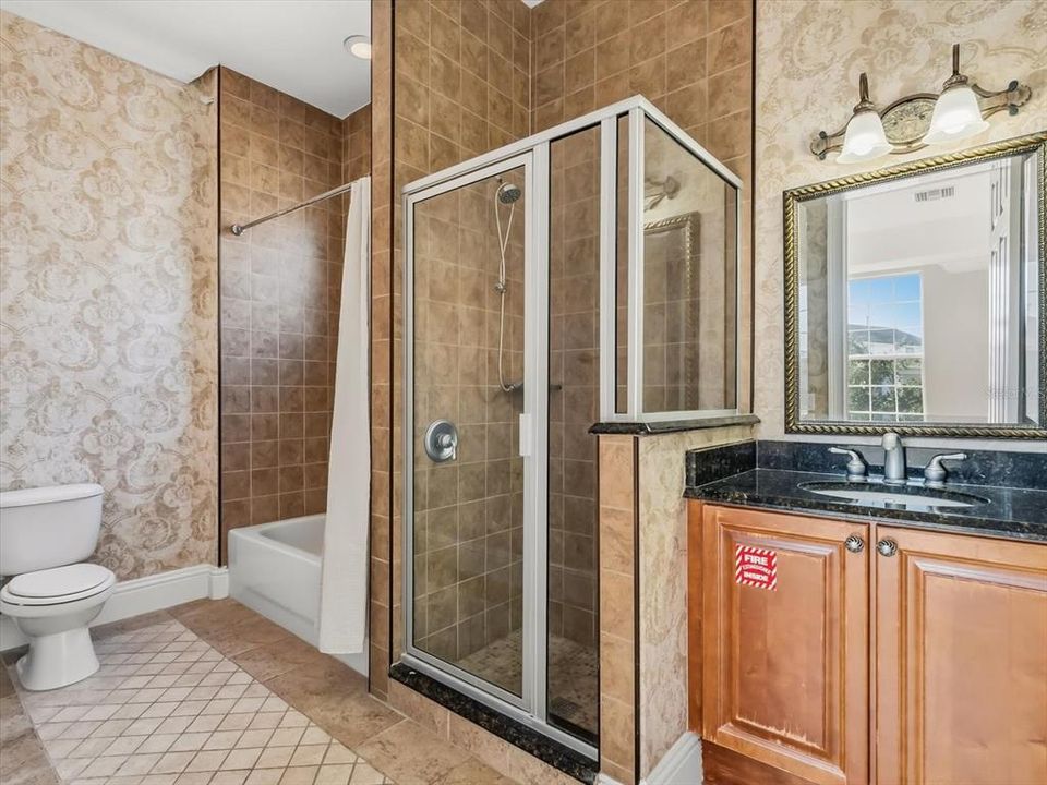 En Venta: $1,395,000 (6 camas, 6 baños, 5313 Pies cuadrados)