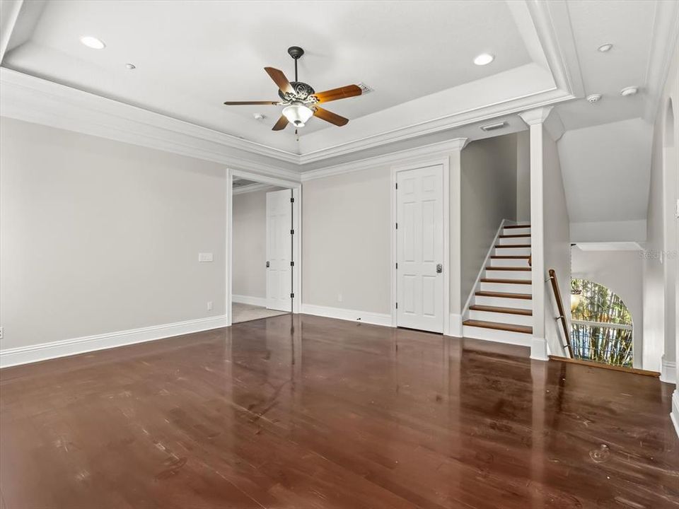 En Venta: $1,395,000 (6 camas, 6 baños, 5313 Pies cuadrados)