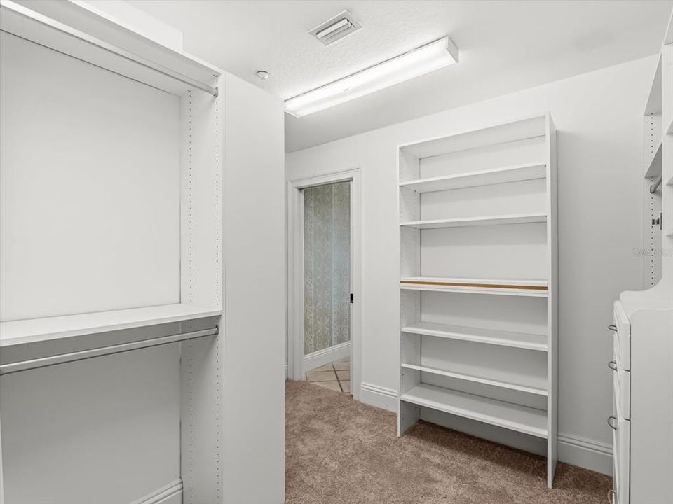 En Venta: $1,395,000 (6 camas, 6 baños, 5313 Pies cuadrados)