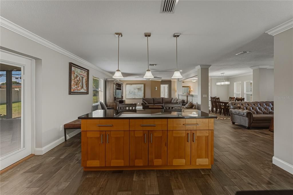 待售: $459,000 (3 贝兹, 2 浴室, 2380 平方英尺)