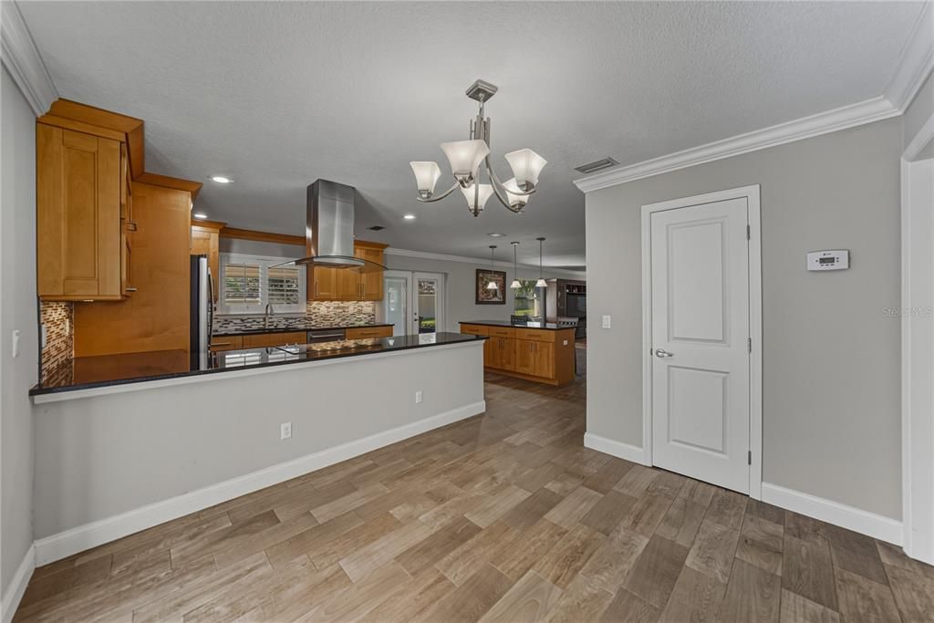 待售: $459,000 (3 贝兹, 2 浴室, 2380 平方英尺)