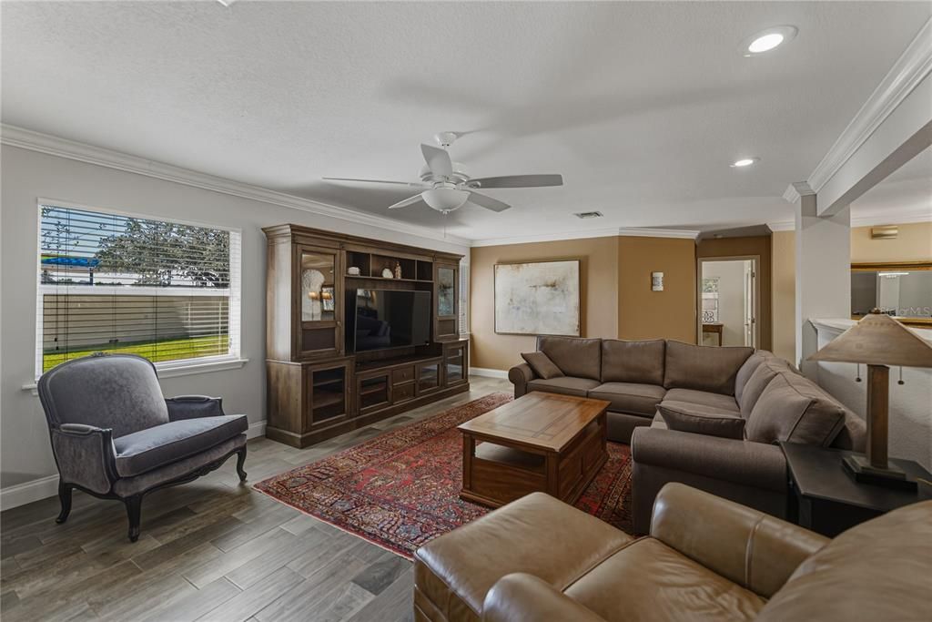 待售: $459,000 (3 贝兹, 2 浴室, 2380 平方英尺)