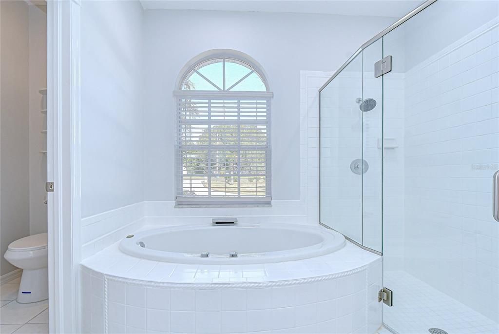 For Sale: $529,000 (4 beds, 2 baths, 2194 Square Feet)