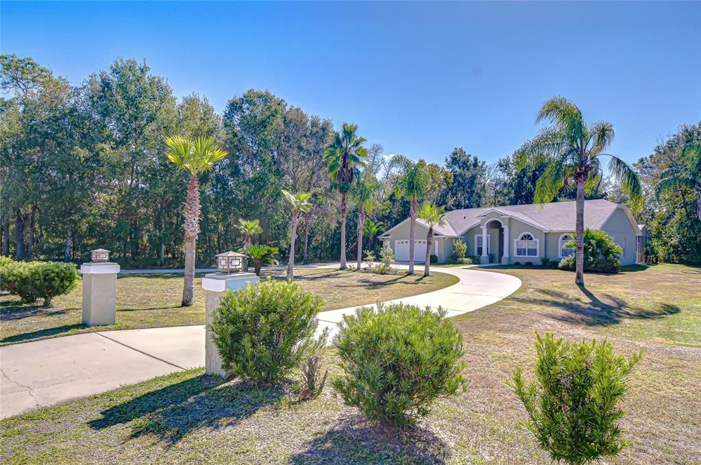 For Sale: $529,000 (4 beds, 2 baths, 2194 Square Feet)