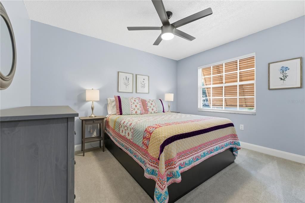 En Venta: $329,900 (3 camas, 2 baños, 1226 Pies cuadrados)