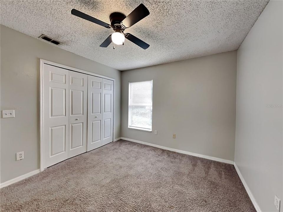 For Rent: $1,850 (3 beds, 2 baths, 1941 Square Feet)