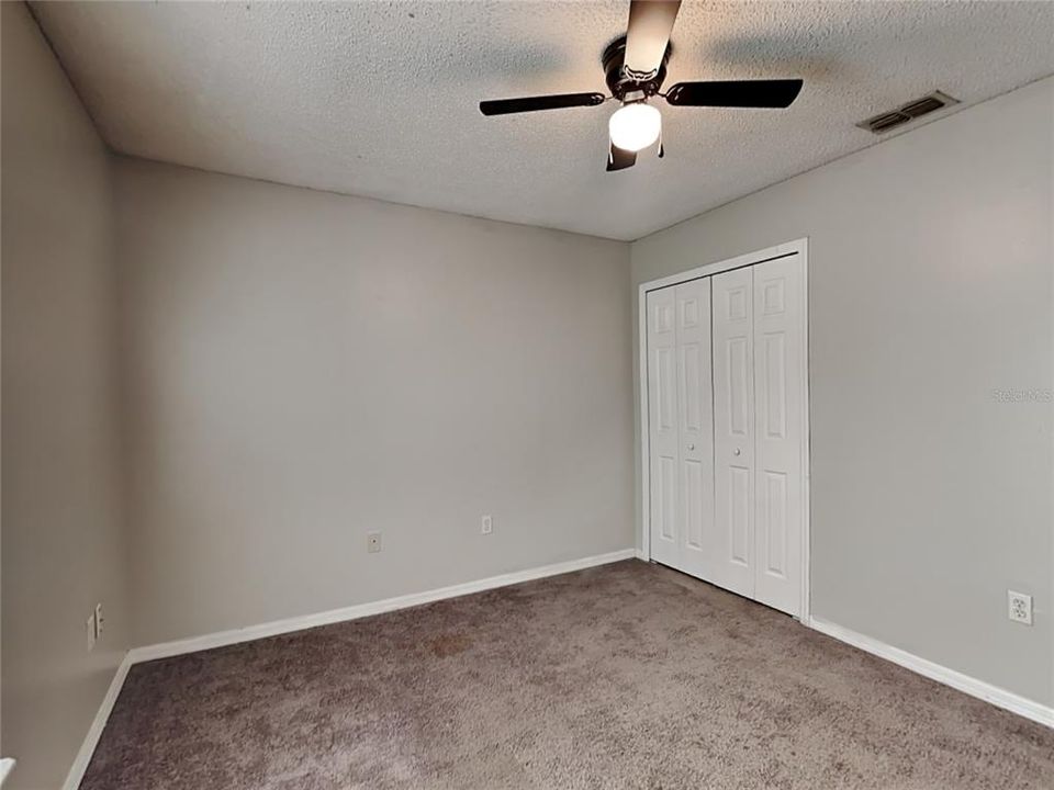 For Rent: $1,850 (3 beds, 2 baths, 1941 Square Feet)