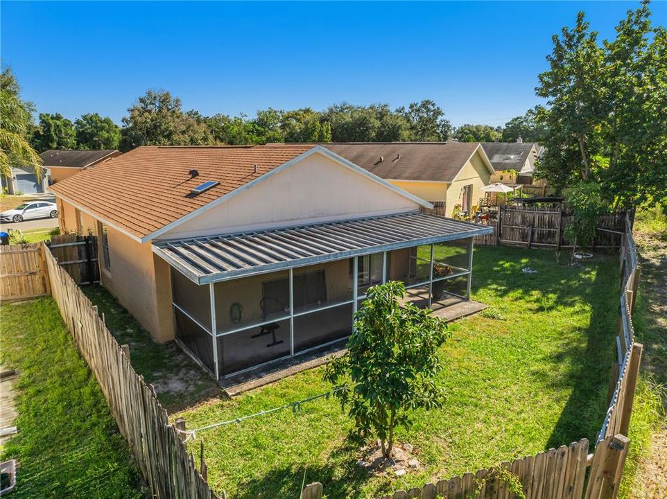 合同活跃: $279,999 (3 贝兹, 2 浴室, 1146 平方英尺)