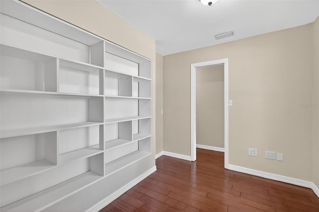 待售: $599,900 (4 贝兹, 3 浴室, 3199 平方英尺)