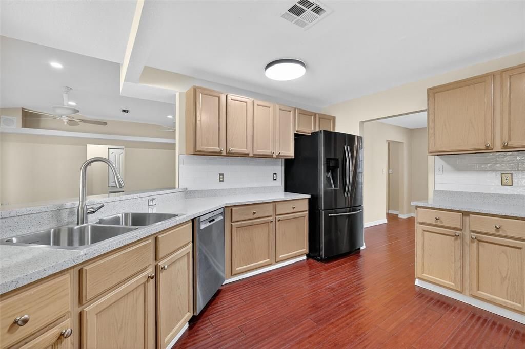 待售: $599,900 (4 贝兹, 3 浴室, 3199 平方英尺)