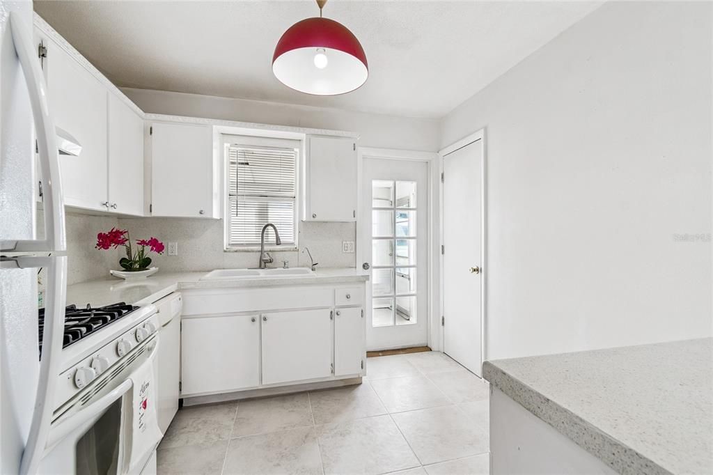 En Venta: $100,000 (2 camas, 1 baños, 620 Pies cuadrados)