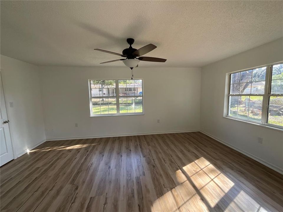 For Sale: $465,000 (4 beds, 3 baths, 2408 Square Feet)