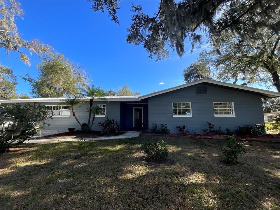 For Sale: $465,000 (4 beds, 3 baths, 2408 Square Feet)