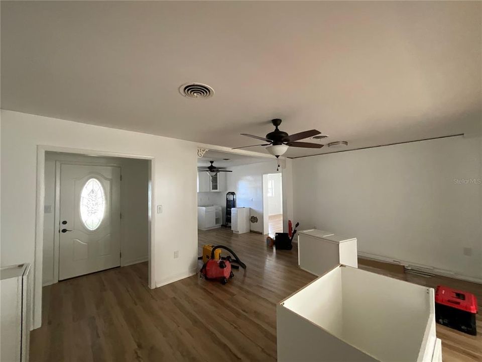 For Sale: $465,000 (4 beds, 3 baths, 2408 Square Feet)