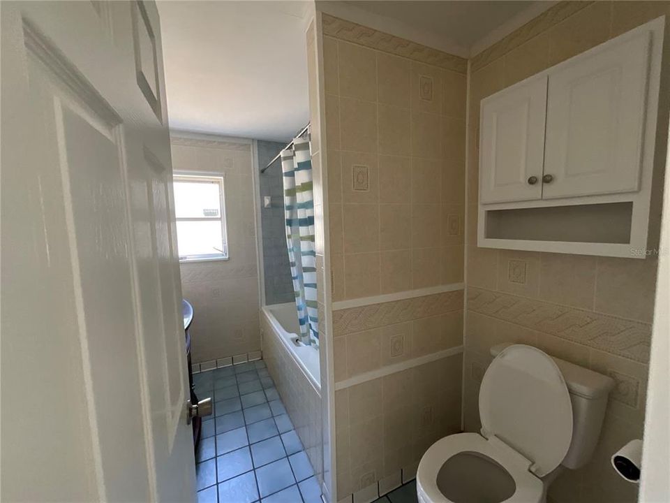 For Sale: $465,000 (4 beds, 3 baths, 2408 Square Feet)