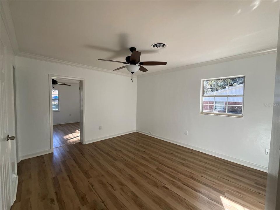 For Sale: $465,000 (4 beds, 3 baths, 2408 Square Feet)