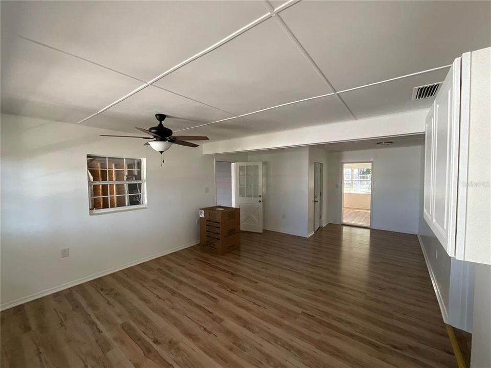 For Sale: $465,000 (4 beds, 3 baths, 2408 Square Feet)