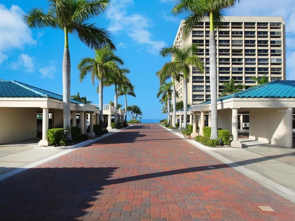 For Sale: $869,000 (2 beds, 2 baths, 1268 Square Feet)