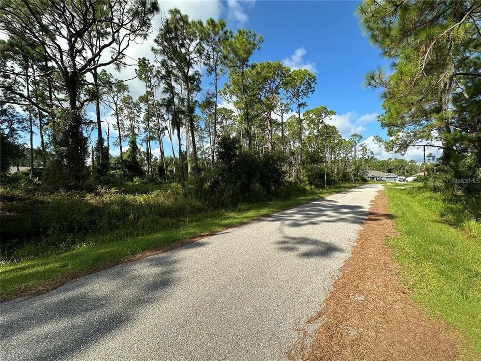 На продажу: $26,000 (0.23 acres)