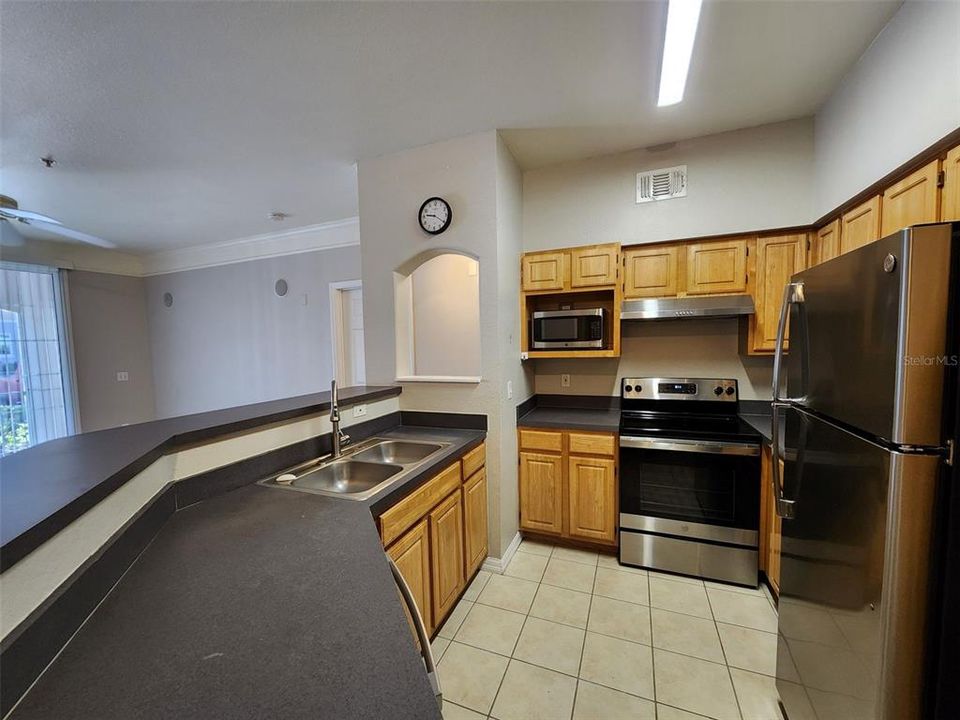 For Rent: $1,745 (2 beds, 2 baths, 1107 Square Feet)