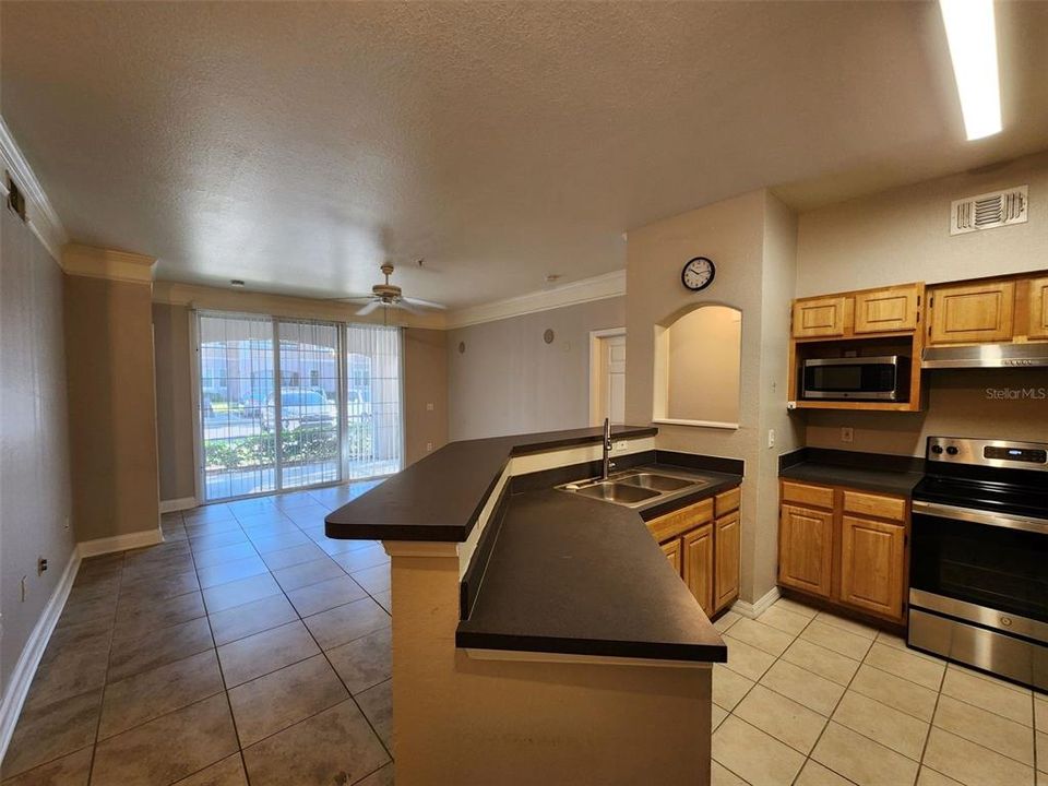 For Rent: $1,745 (2 beds, 2 baths, 1107 Square Feet)