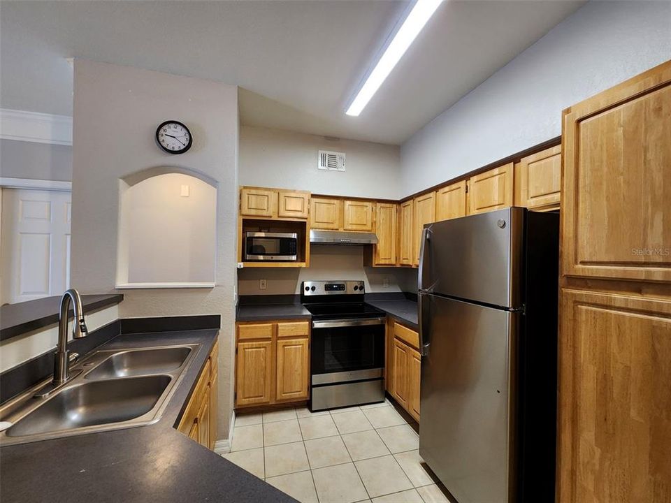 For Rent: $1,745 (2 beds, 2 baths, 1107 Square Feet)