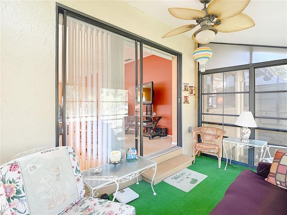 For Sale: $139,900 (2 beds, 2 baths, 1144 Square Feet)