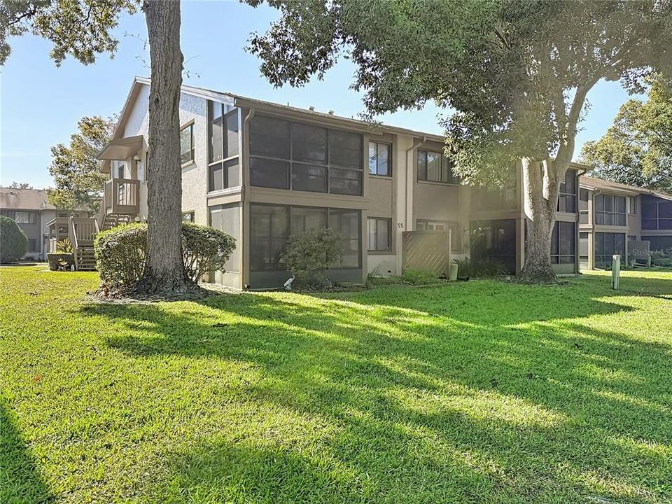 For Sale: $139,900 (2 beds, 2 baths, 1144 Square Feet)