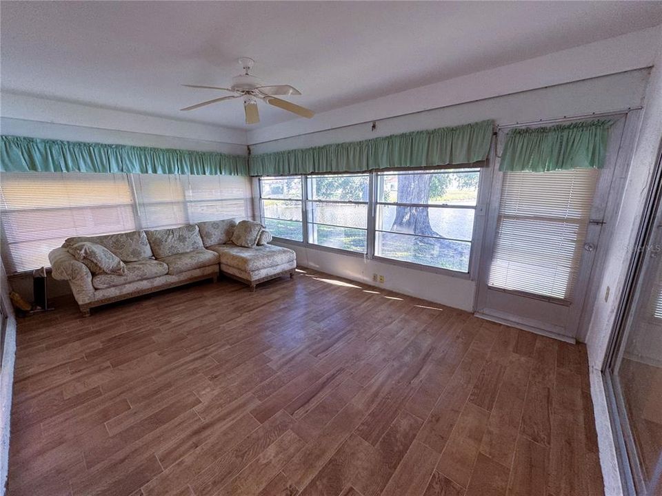 En Venta: $145,000 (2 camas, 2 baños, 1318 Pies cuadrados)