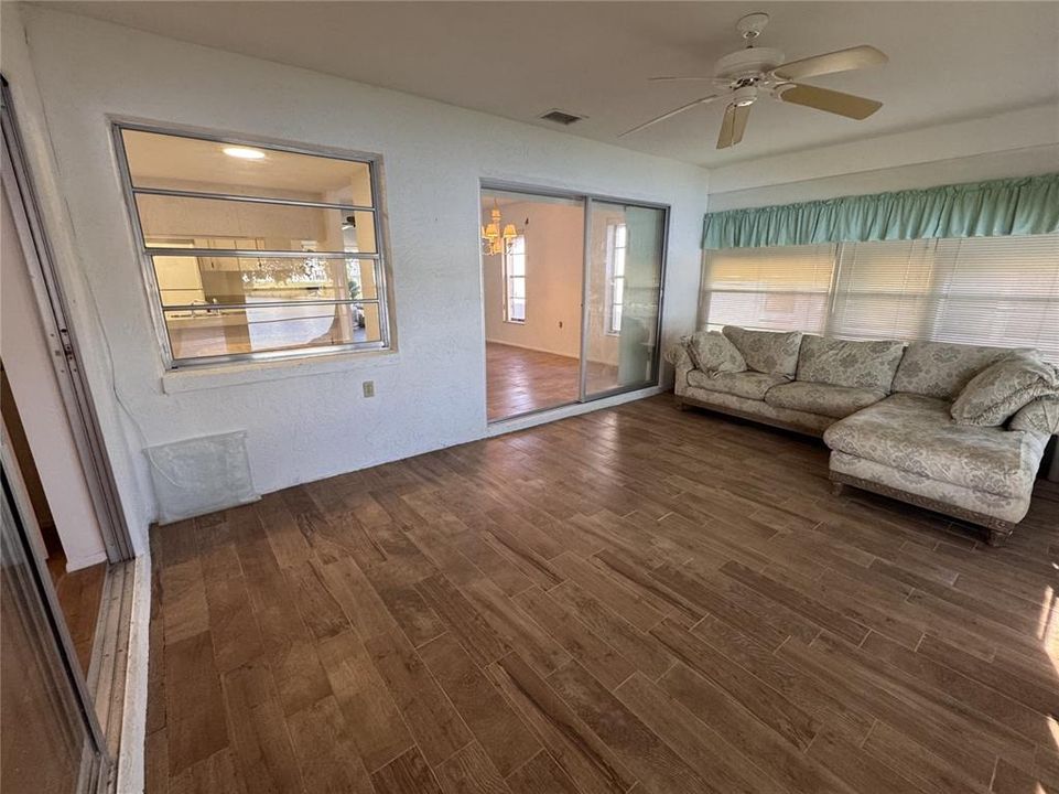 En Venta: $145,000 (2 camas, 2 baños, 1318 Pies cuadrados)