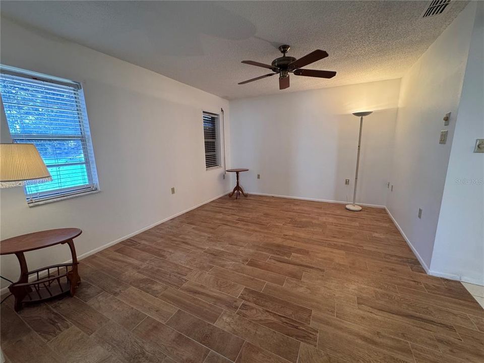 En Venta: $145,000 (2 camas, 2 baños, 1318 Pies cuadrados)