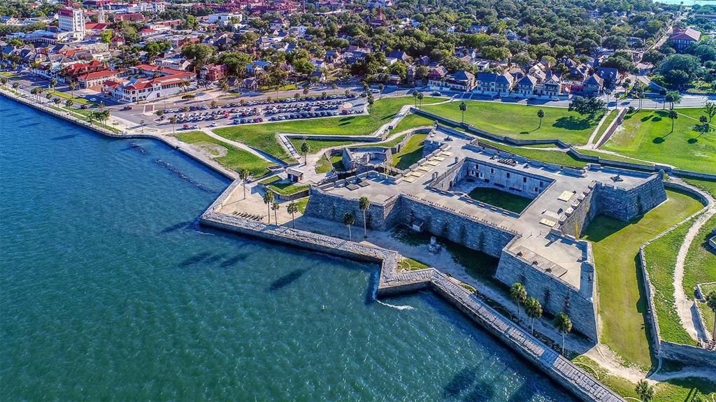 На продажу: $448,990 (5 спален, 3 ванн, 2499 Квадратных фут)