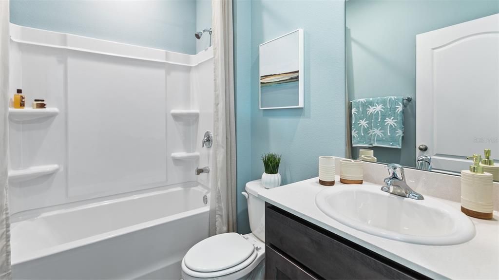 На продажу: $448,990 (5 спален, 3 ванн, 2499 Квадратных фут)